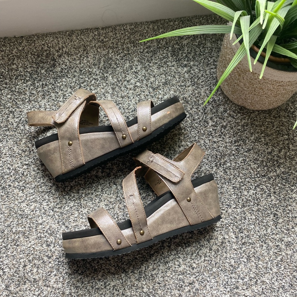 CORKYS WEDGE SANDAL